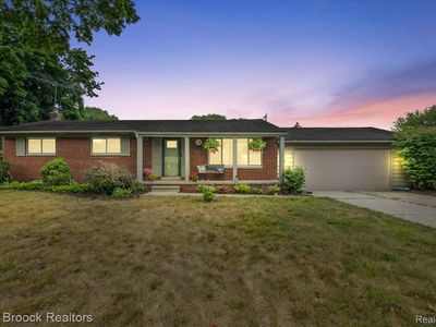 1800 Hollingsworth Dr