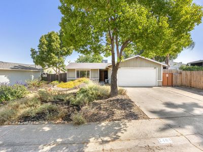 7404 Saxon Way