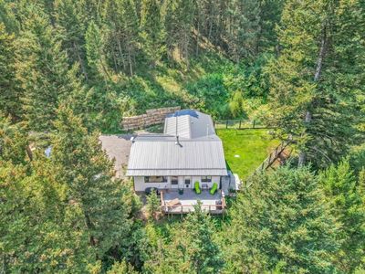 80 Lake Dr