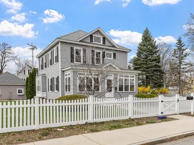 352 Main St