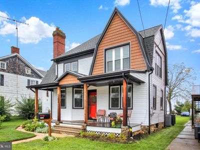 1204 Broadway