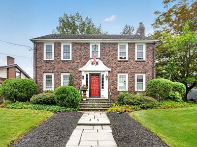 41 Hillcrest Ave