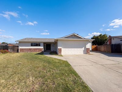 8845 Los Olivas Ct