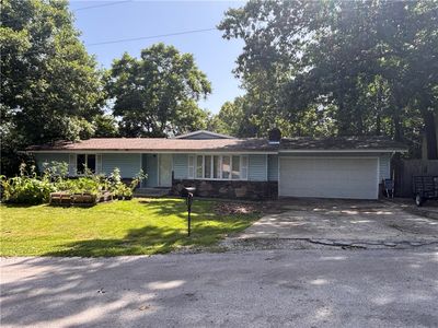 5 Pembroke Dr