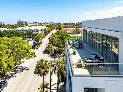 246 NE 6th Avenue #Ph1