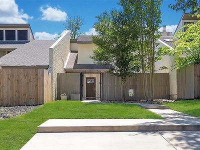 12227 Glenview Dr