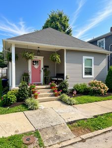 221 Murray St