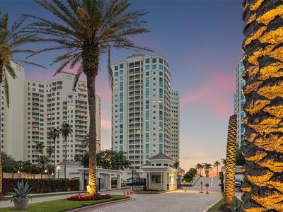 1180 Gulf Blvd APT 401