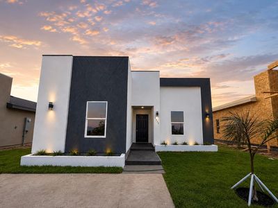 5059 Luna Grande Loop