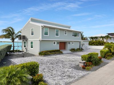 15 E Ocean Dr