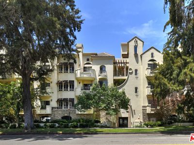 4601 Coldwater Canyon Ave Unit 105