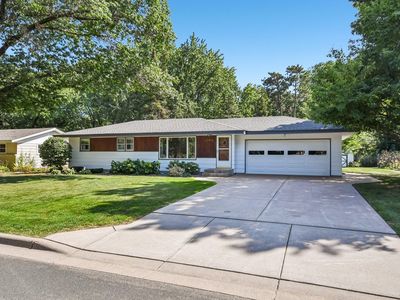 2564 Ardan Ave
