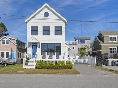 48 Bayview Avenue