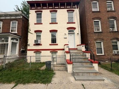 42 Carpenter Avenue