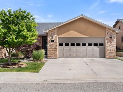 911 Pinyon Pl