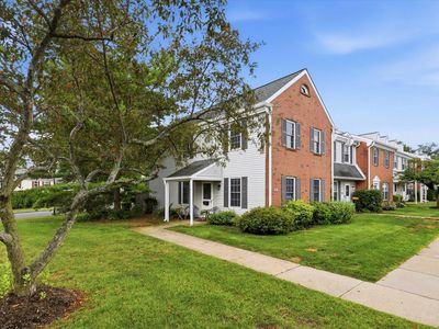 325 Christopher Ct
