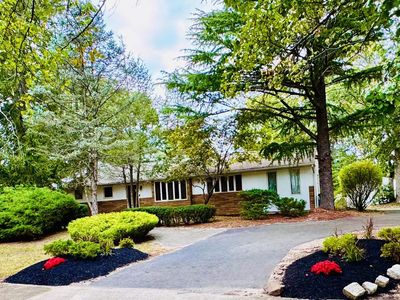 3 Southgate Dr