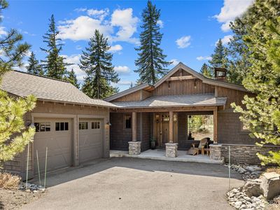 400 Black Nugget Lane