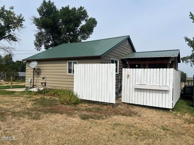 Property at 325 6th St NE, Watford City, ND