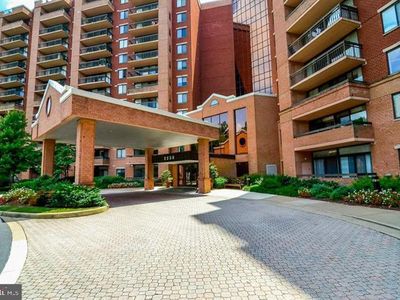 2230 George C Marshall Dr APT 611