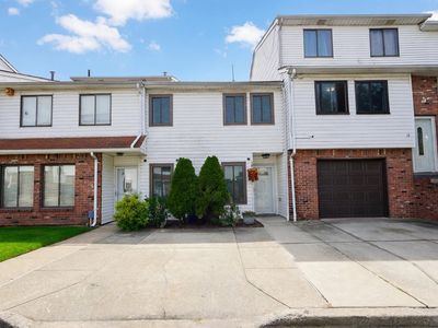 16 Stratford Ct