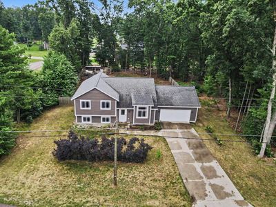 6637 Hall Rd
