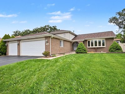 5712 Kathryn Ln