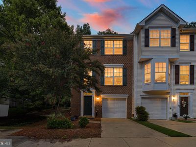 8290 Knighthood Pl