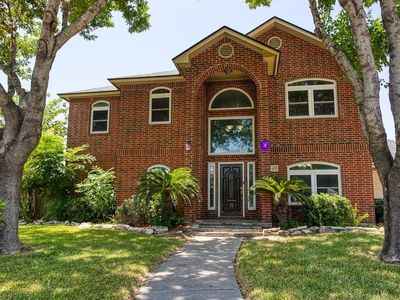2407 Park Wood Dr