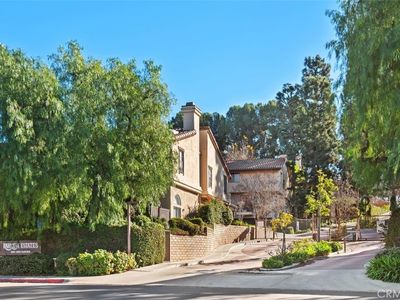 1824 S Marengo Ave APT 27