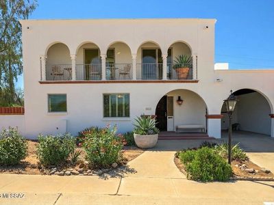 568 W Paseo Solana