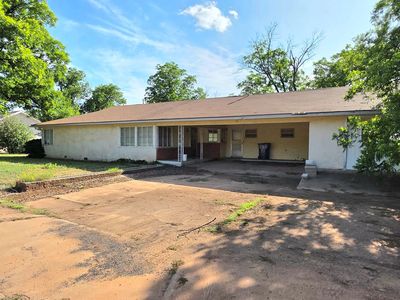 Property at 1911 Hoyt St, Sweetwater, TX