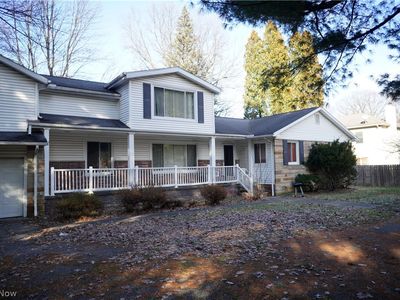 Property at 5285 Ridgebury Blvd, Lyndhurst, OH