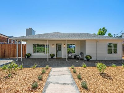 35 Strawberry Circle