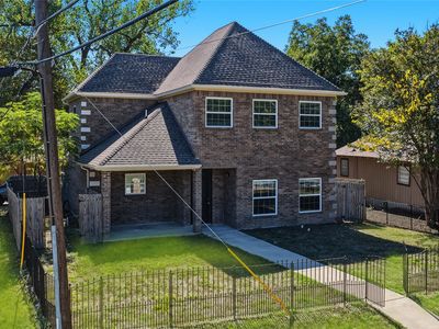 301 Mineral Wells St