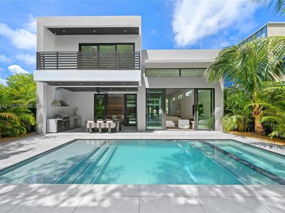 280 NW 47th St