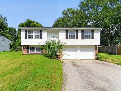 335 Broken Arrow Ct