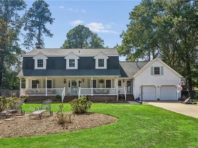 7 Bessies Landing Dr