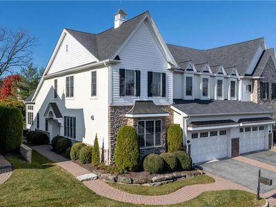 1912 Carriage Knoll Dr