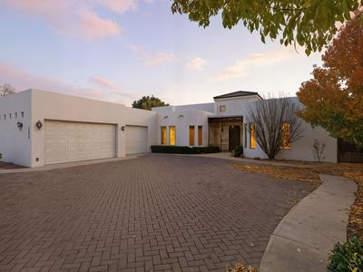 508 Laguna Seca Ln NW