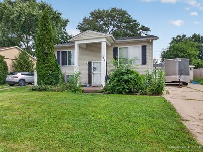 225 Healy Ave