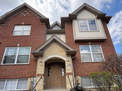 219 River Front Dr