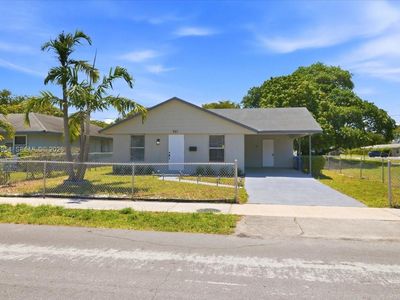 921 NW 5th Ave