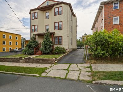 110 Gold Street