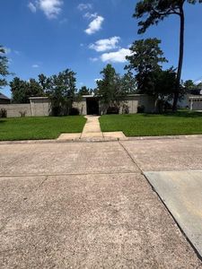 6006 Bermuda Dunes Dr