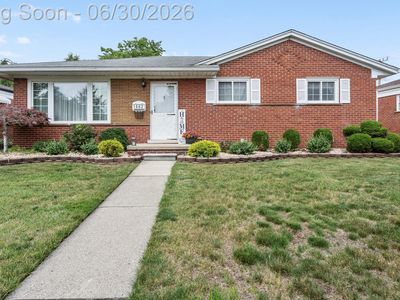 Property at 1862 Lakeview St, Trenton, MI