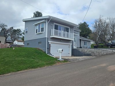 526 E Bundy St