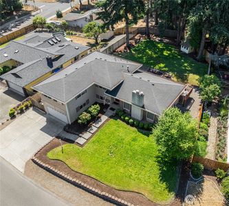 7610 95th Avenue SW