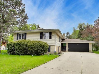 533 Carr Ct