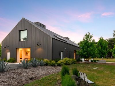 100 W Trinity Road